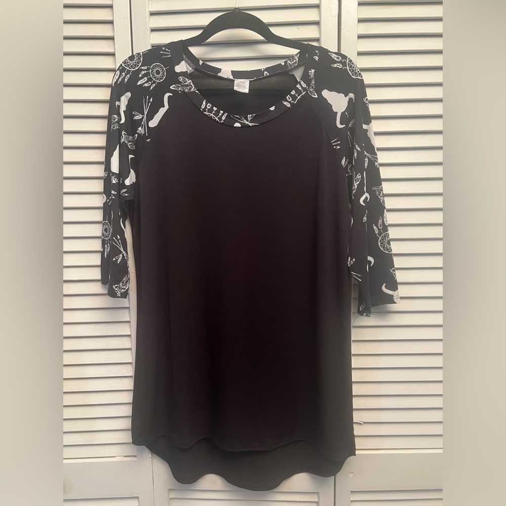 Honey and Lace Black and White Long Sleeve Top